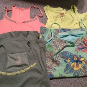Flirtitude  Mossimo tank lot of 4